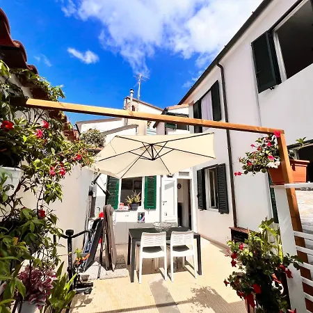 Deephouse Vicino Al Mare Con Giardino - Pacchetti Per Bellissima Con Piscina Su Richiesta Holiday home *